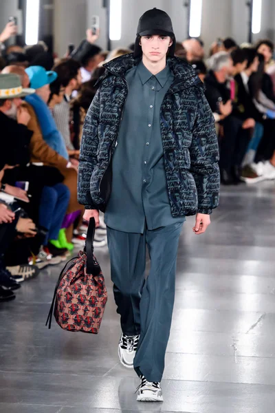Look 42